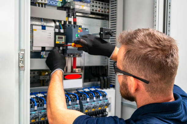 Best Electrical Repair Services  in Garden City, NY
